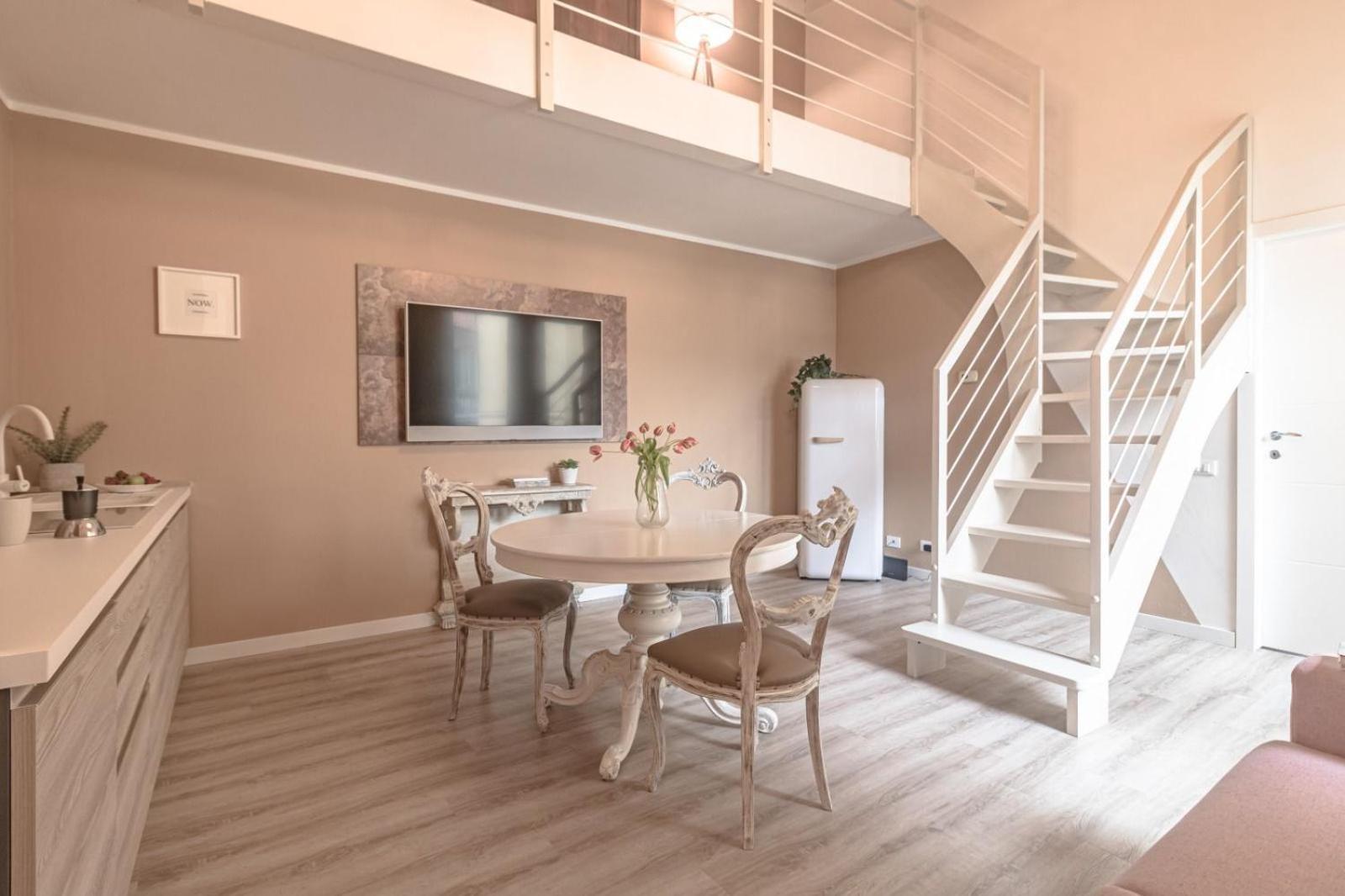 Thea - Centro Storico Bed & Breakfast Monza Exterior photo